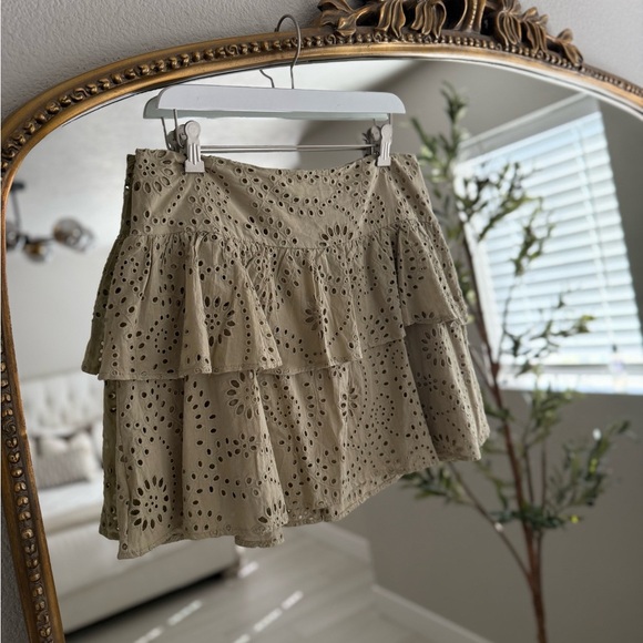 Express Bubble Mini Skirt with Ruffled Tiers - Picture 3 of 10